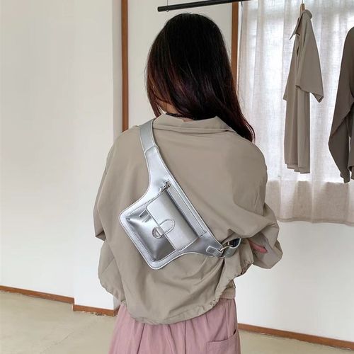 果果 韩国新款个性造型纯色时尚腰包胸包日常休闲百搭时髦单肩包