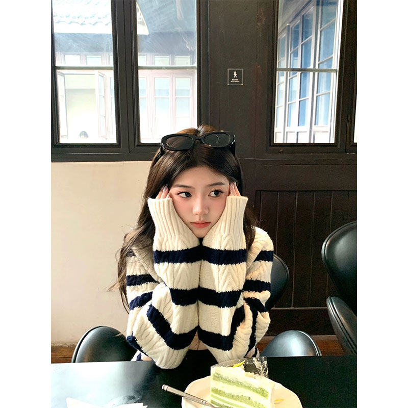 温柔风条纹毛衣开衫女秋
