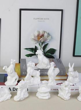 陶瓷十二白色鼠牛狗可爱生肖工艺品客厅玄关办公室家居装饰品摆件