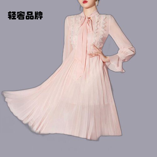 AUI粉色名媛气质减龄连衣裙女春新款喇叭袖高腰雪纺百褶裙子