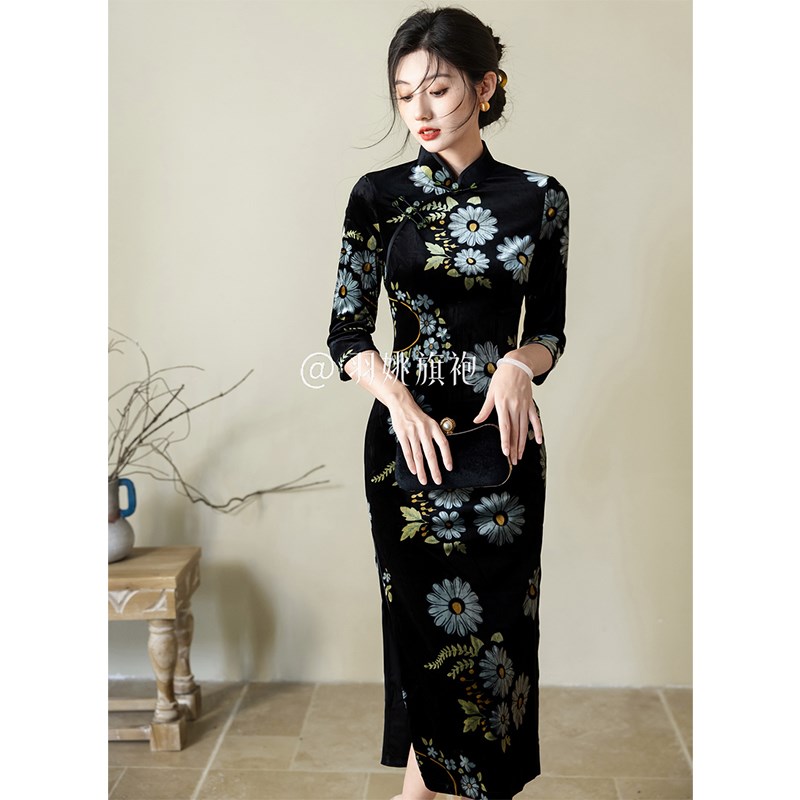 老上海传统丝绒印花旗袍女中国风年轻款高端优雅大V气日常走秀演