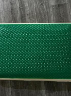 绿色圆点凉感凝胶记忆棉面包枕头