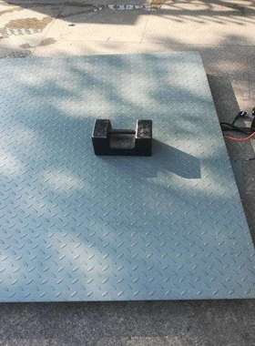 泊头市1.5*2m电子秤3吨价格 3000kg电子地秤三吨平台秤多少钱一台