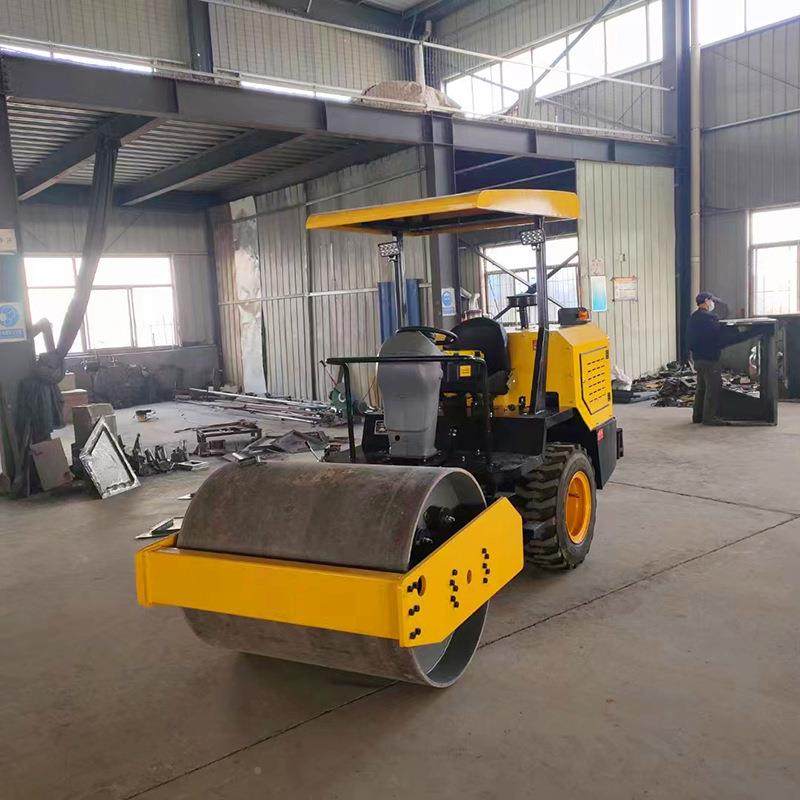 双驱双716震机常柴轮3吨压路机 座驾式实全液压压 前钢轮后胶压路