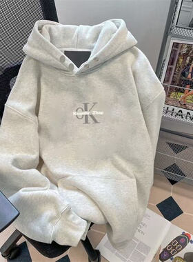 ZHAP450G重磅纯棉双纽扣连帽卫衣女2024冬季显瘦简约百搭上衣潮流