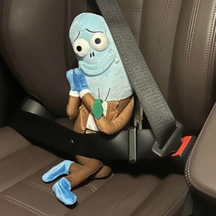 车载比奇堡丑鱼玩偶搭子拜托鱼陪伴治愈系2026新款汽车副驾驶摆件