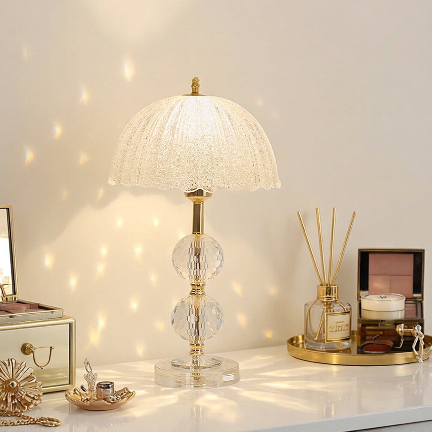 轻奢水晶浪漫温馨卧室床头新款化妆台高级感现代客厅前落地台灯