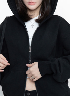 FILGood 黑色拉链卫衣外套 显瘦耐穿百搭 适合各种身材FG02H03