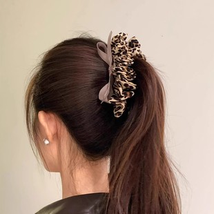 复古豹纹格纹裙摆蝴蝶结香蕉夹女高级感后脑子盘发抓夹竖夹头发饰