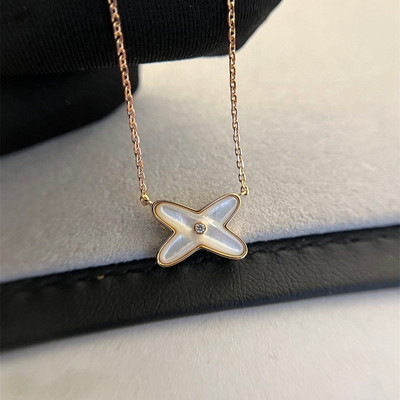 顶版闭眼入白贝母交叉项链