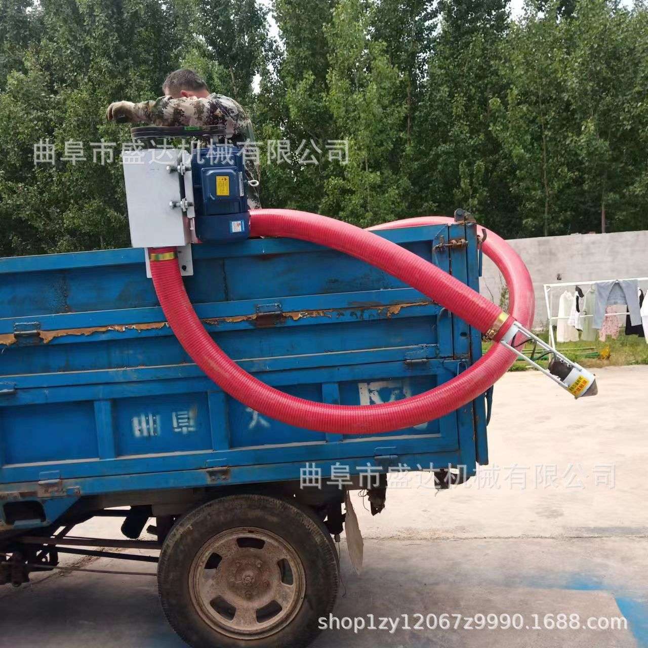 5寸牛筋软管多用途吸粮机车载式家用小型抽粮机抽沙机视频图片