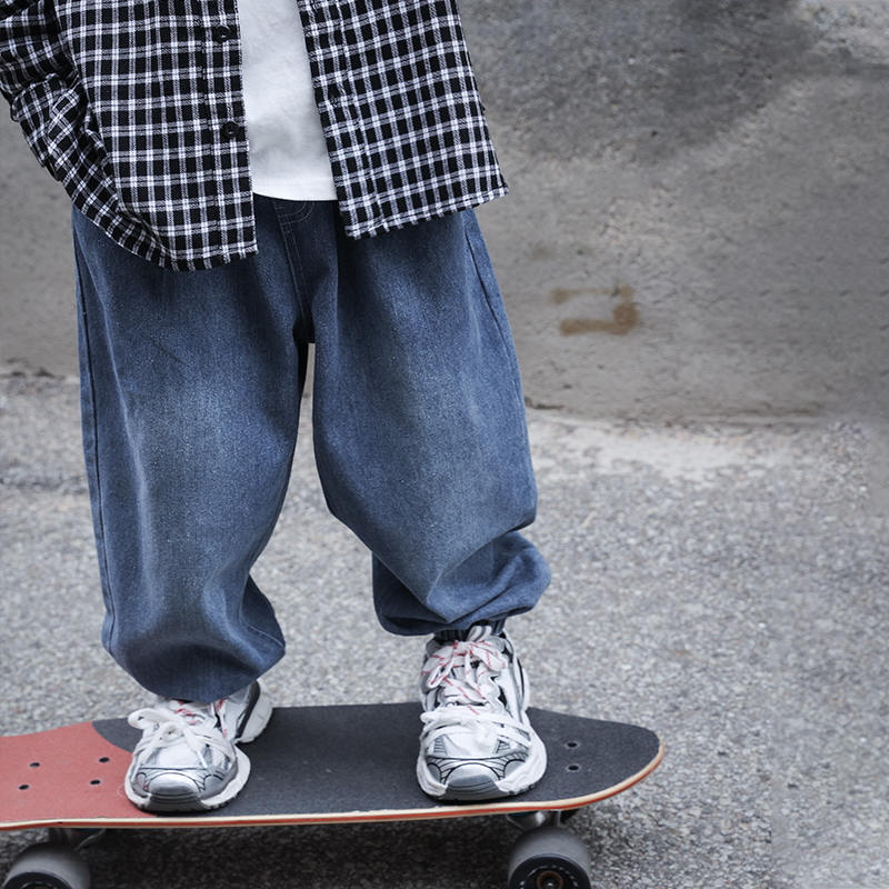 极速童装b2023年秋装新款儿童牛仔裤儿童裤子秋季宝宝长裤宽松洋