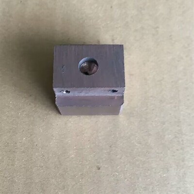 30X30正方形碳刷  国标J164