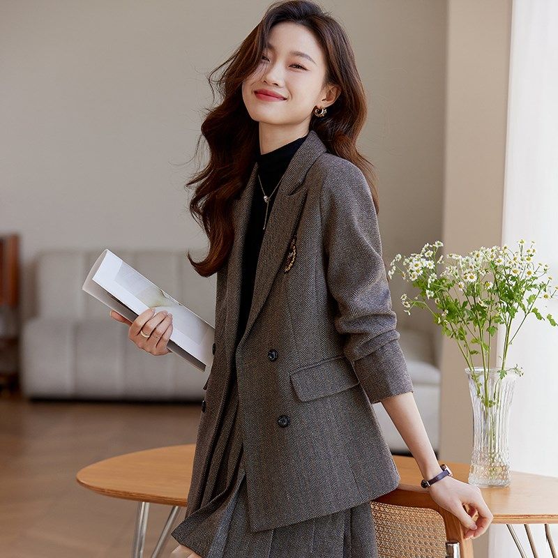 灰色毛呢小西装外套女2024春季新款高端气质西服摆褶裙学院风套装