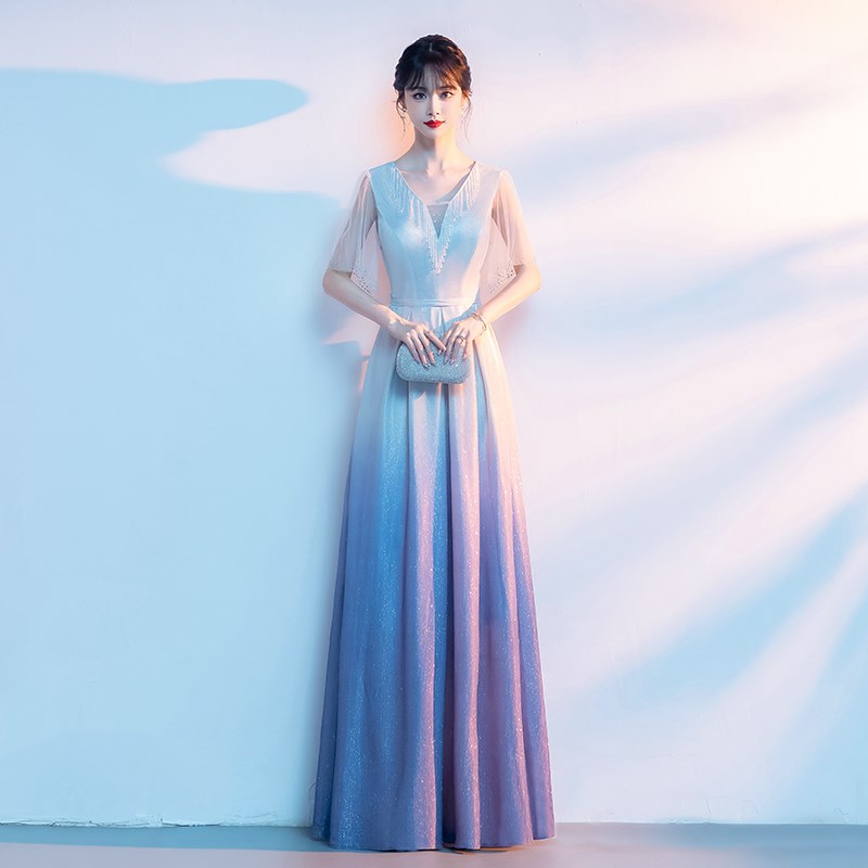 大合唱团演出服女长裙2024新款主持人礼服红歌诗歌朗诵比赛表演服