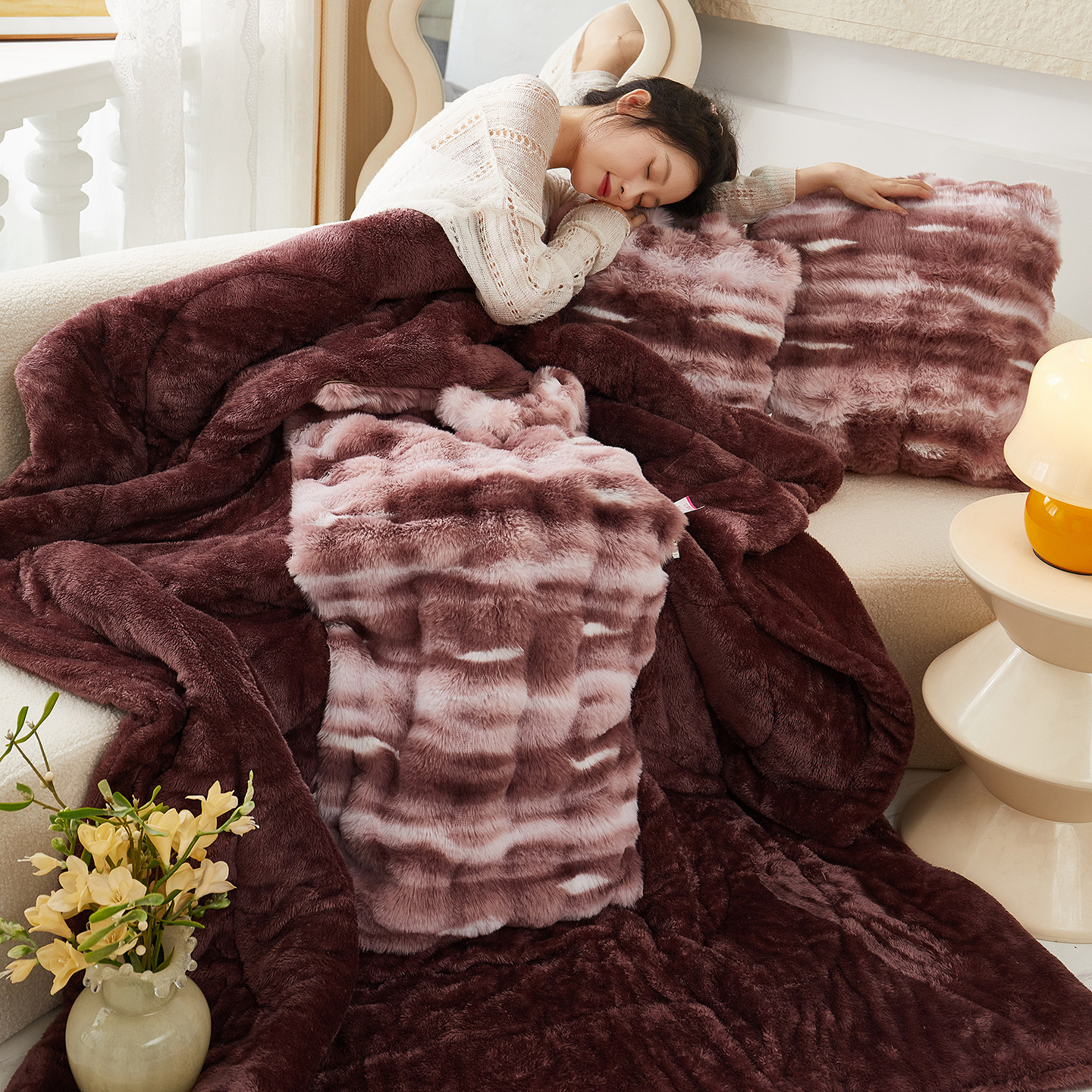 兔毛绒抱枕被子两用靠枕折叠毯汽车靠垫枕头二合一空调办公室午睡,居家布艺,抱枕被,淘宝优惠券,粉丝福利购,淘宝优惠卷