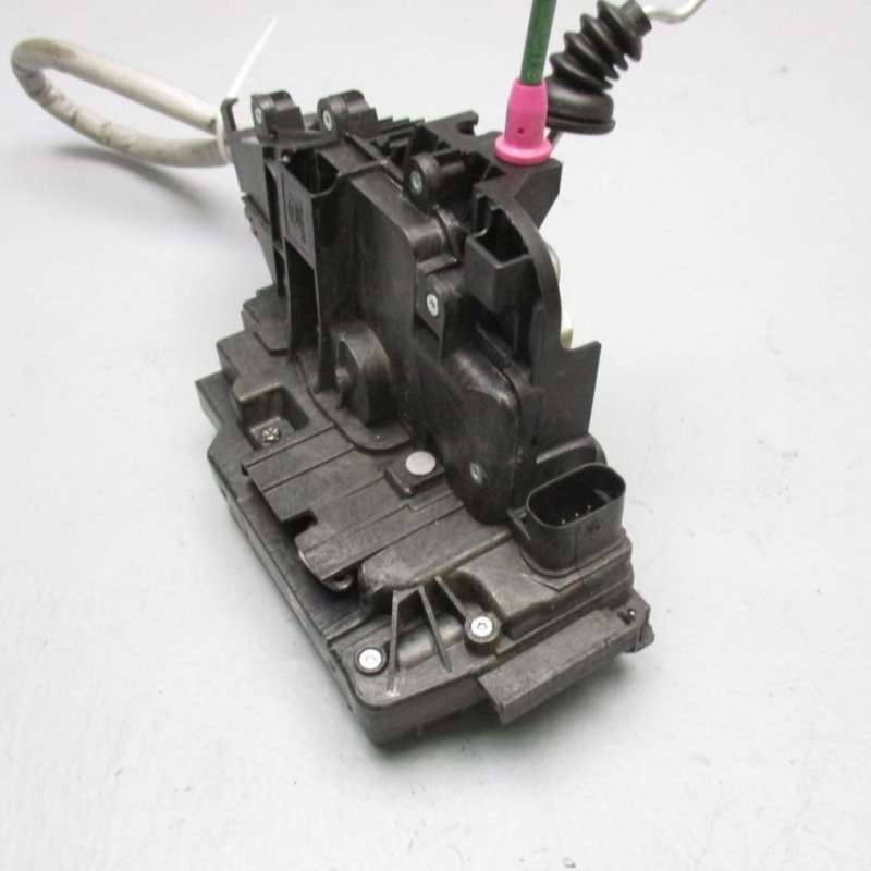 适用奔驰213 238 E180 E200 E260 E300 E350 E63 车门锁块锁机