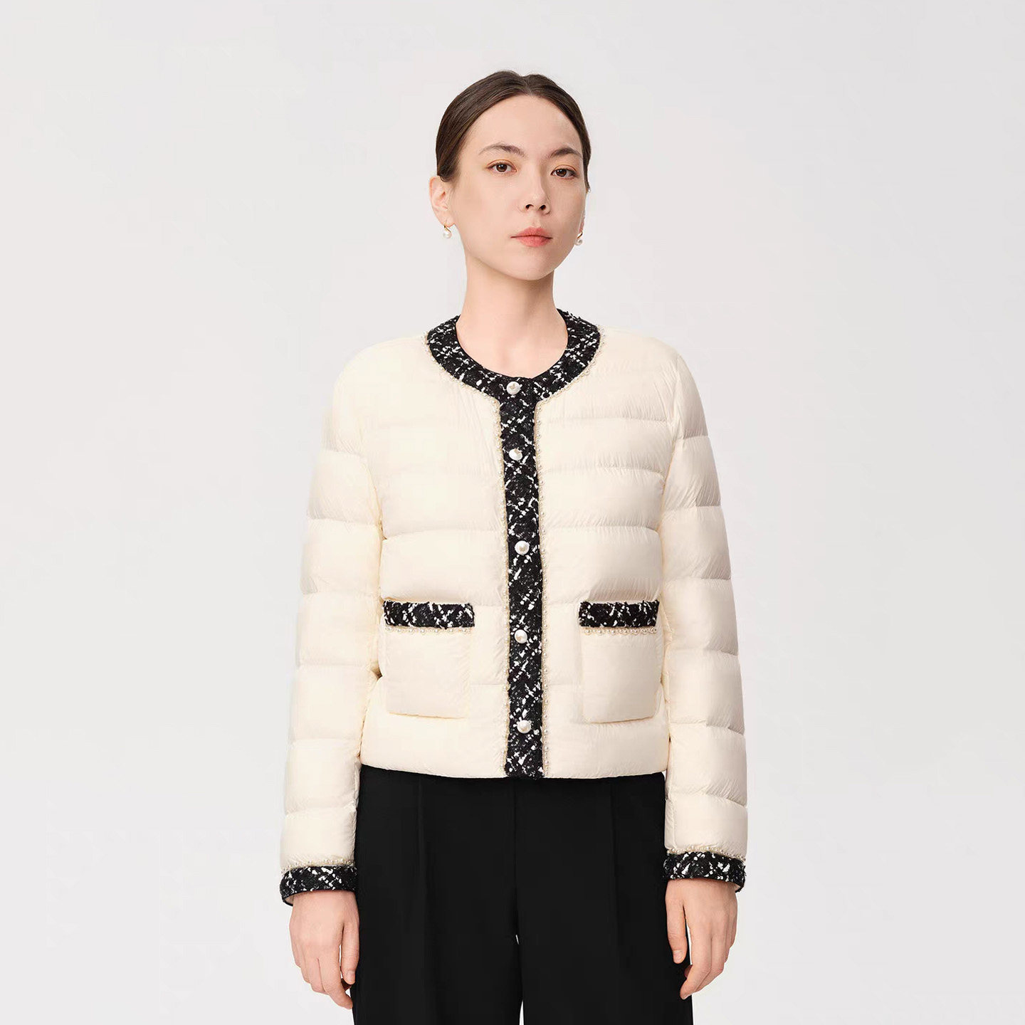 精致香风珠钻羽绒服外套