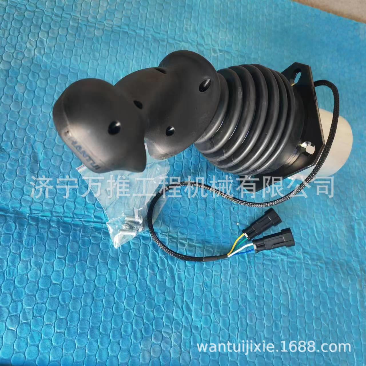 山推压路机SR26 操作手柄 217Q-09-04000