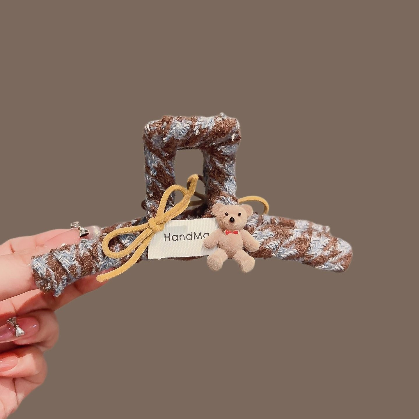 可爱小熊蝴蝶结毛线抓夹女高级感大号发抓少女甜美百搭盘发鲨鱼夹