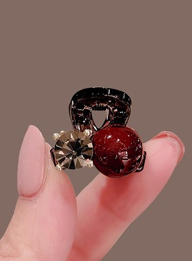 红色珍珠迷你小抓夹女前额侧边小夹子2024新款刘海夹水钻发夹发饰