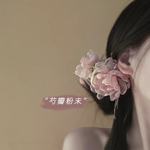 芍药粉末 氛围感法式复古雪纺花朵羽毛抓夹 小众后脑勺盘发鲨鱼夹