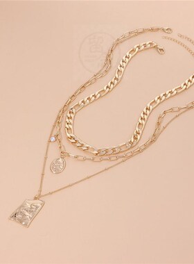 极速。Jewelry fashion relivef couple hug Pendant Necklace hi