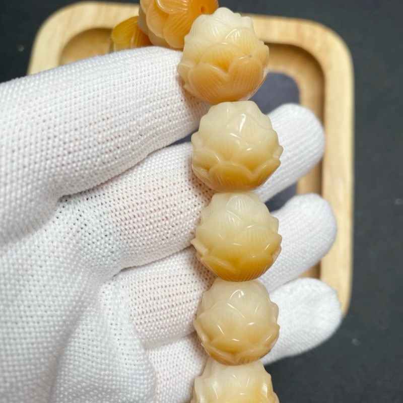 极速(真菩提)炭烧黄白渐变莲花菩提E手串白玉菩提根雕刻绕指柔男