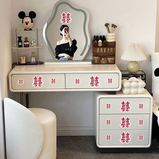 新品直销结婚礼专k用小喜字不干胶贴纸婚庆婚房装饰布置柜子摆件