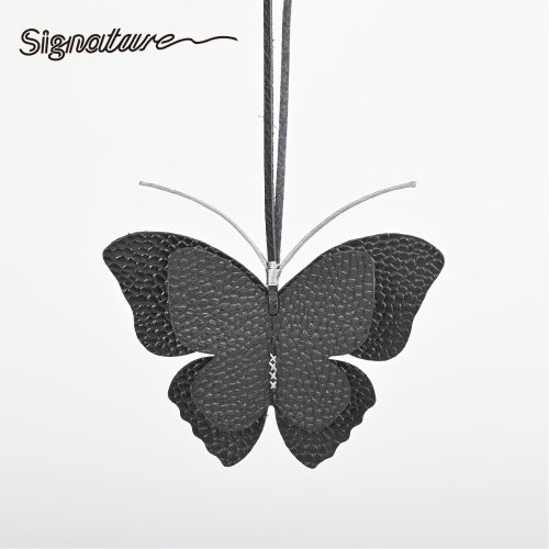 Signature真皮蝴蝶包挂件高贵