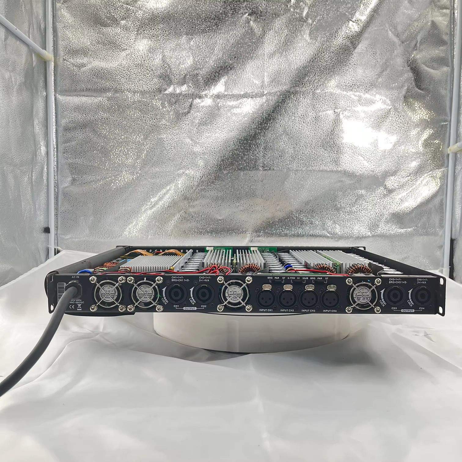 大功率1800W4声道专业功放D类超重低音炮舞台数字舞台专用