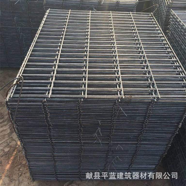 建筑钢芭网工地脚手架钢笆网片 菱形孔包边脚踏网保质量