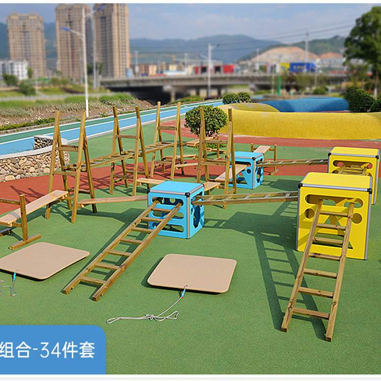 幼儿园安吉箱滚筒游戏室外互动感统训练器材钻洞PVC脚踩平衡玩具
