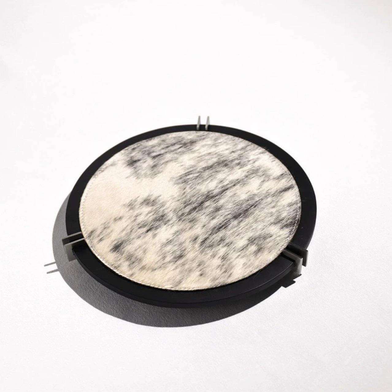 现代简约实木马毛皮革金属装饰托盘样板间售楼部家居收纳摆件置物