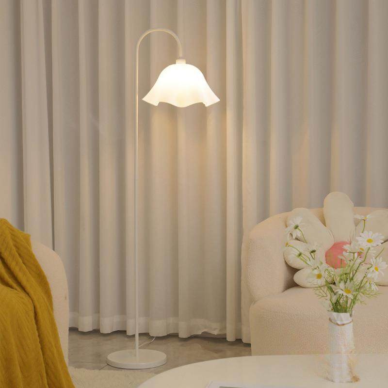 立式花朵落地灯客厅沙发旁卧室床头氛围网红高颜值看书阅读灯