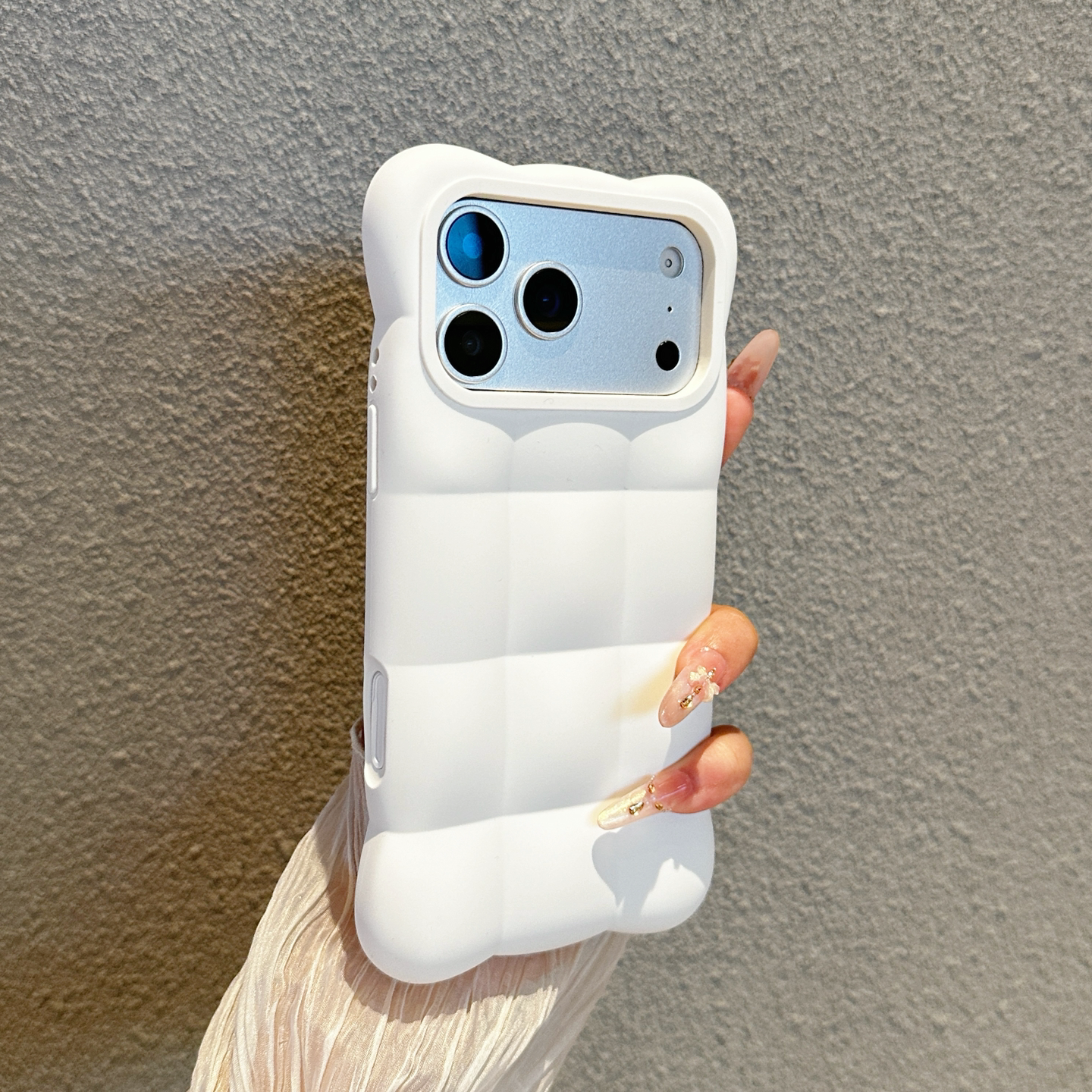 新品【白色立体云朵】适用iPhone18pro手机壳苹果18promax保护套真液态硅胶亲肤软糯感17pro全包不会发黄16女