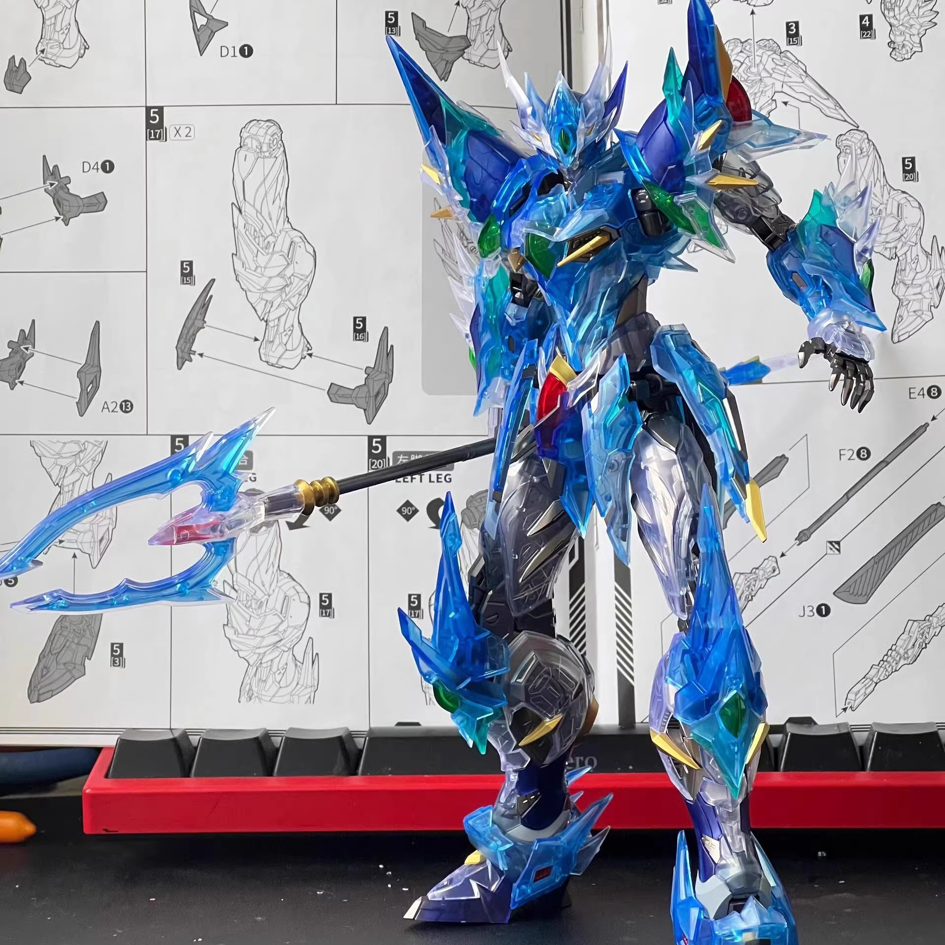 机甲摩动核威远式拼装高达白雪姬