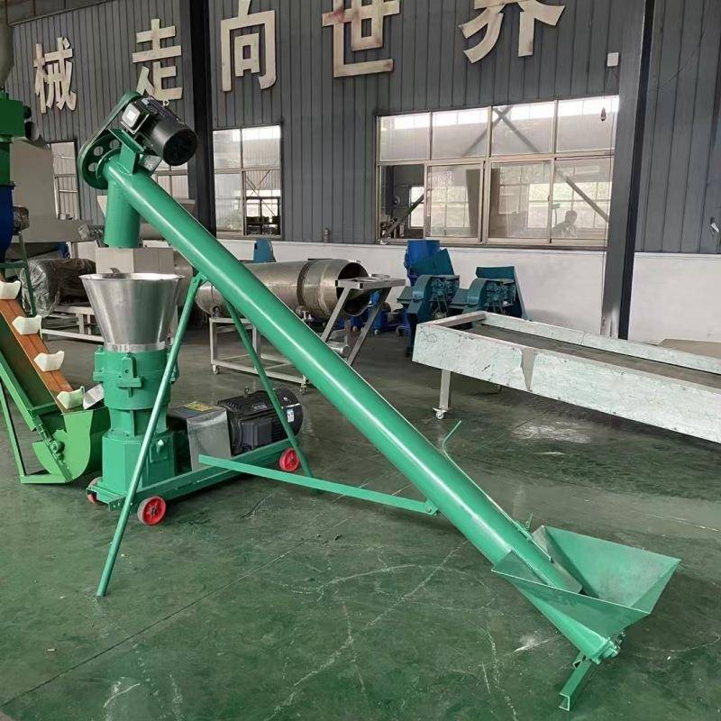 玉米秸秆材料造粒机鱼虾牛羊饲料颗粒机260型三压轮饲料颗粒机
