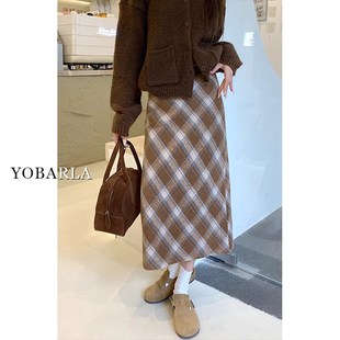 棕色毛呢格子半身裙女春秋大码胖mm高腰显瘦梨形身材中长款a字裙