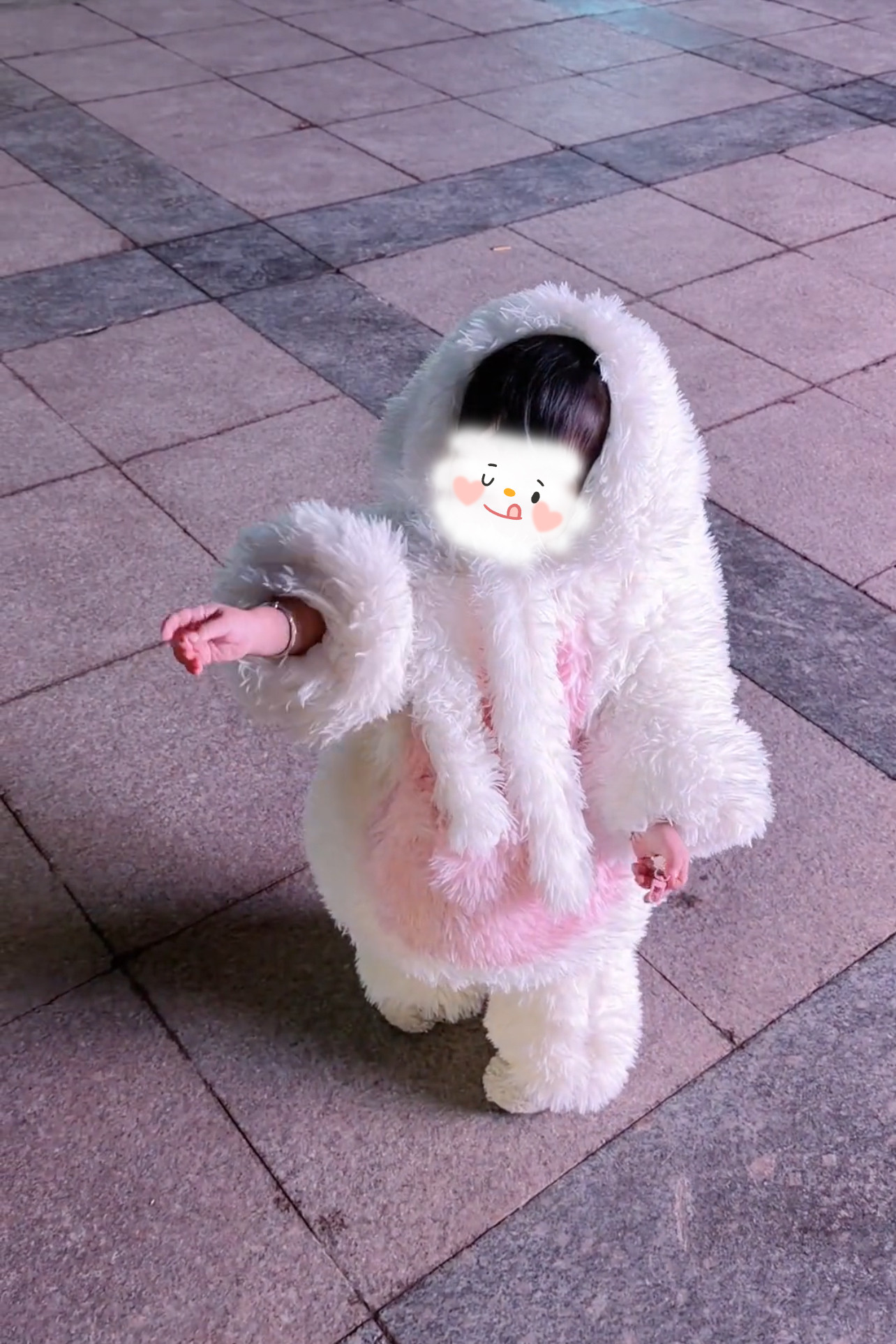 毛茸茸兔子衣服女孩保暖套装女童毛绒套装冬季新款儿童新款2025