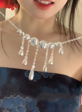 苗疆少女清冷感拉丝小银球水滴流苏项链女复古高级感新中式锁骨链