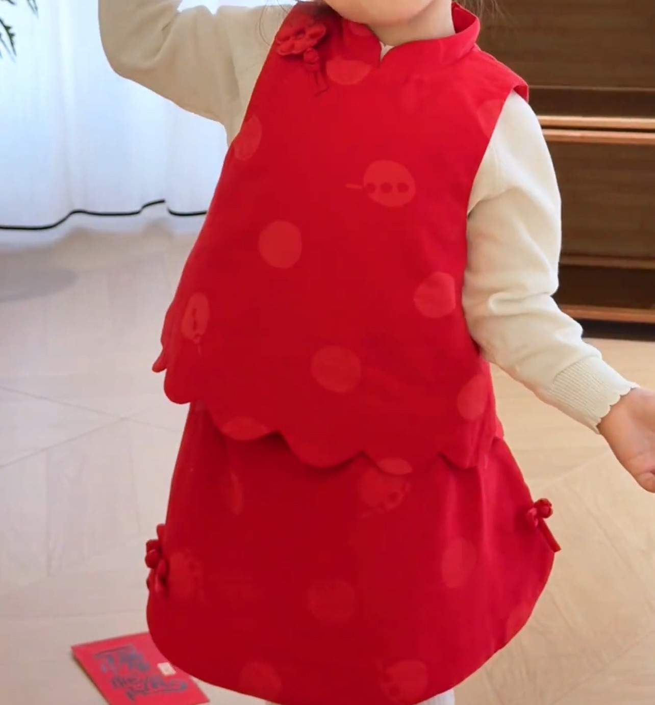 喜庆马甲女童新中式套装2026新款女童国风红色无袖背心半裙