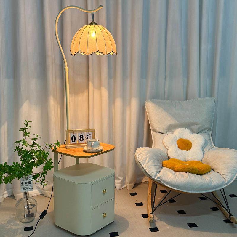 奶油风床头柜落地灯客厅实木高级感卧室立式台灯带抽屉置物架一体,鲜花速递/花卉仿真/绿植园艺,割草机/草坪机,淘宝优惠券,粉丝福利购,淘宝优惠卷