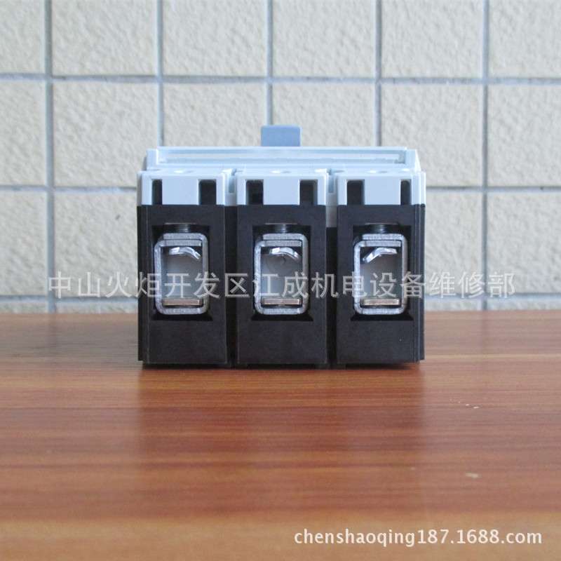 PFL9-40/1N/C/03断路器PLD10-6/1N/C/001开关PLD10-10/1N/C/001