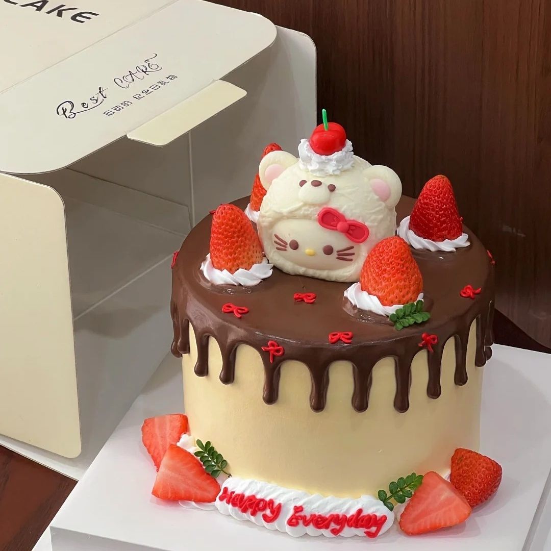 巧克力KT猫卡通蛋糕冰淇淋