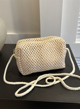手工编织包包女2025新款小清新百搭田园风斜挎草编包小方包米白色