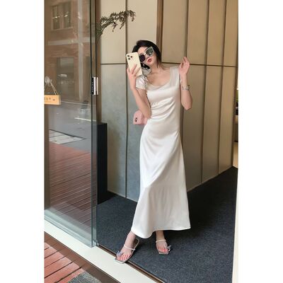 赫本风醋酸高级感连衣裙