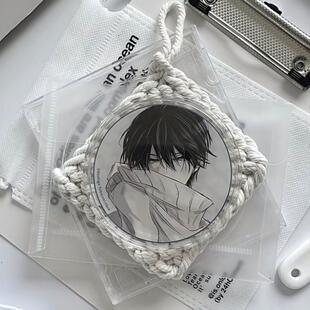 日漫周边《被想拥抱的男人威胁了》西条高人吧唧徽章包包挂饰