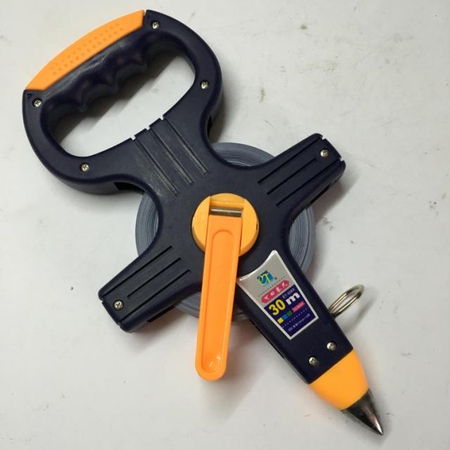 可田手提式插地钢卷尺30米50m钢插地尺架式钢卷尺工地钢卷尺钢尺