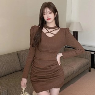 甜辣风御姐气质内搭打底裙女秋冬2024新款 配大衣收腰褶皱绝美裙子